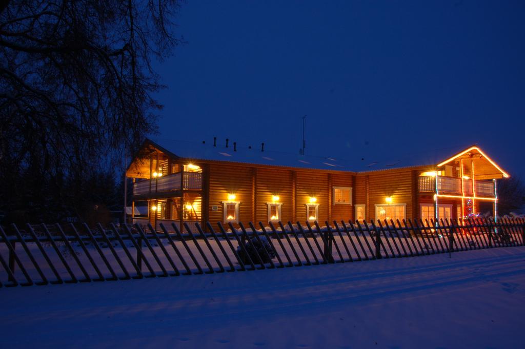 Kuelalistemaja Vehendi Motell Exterior photo